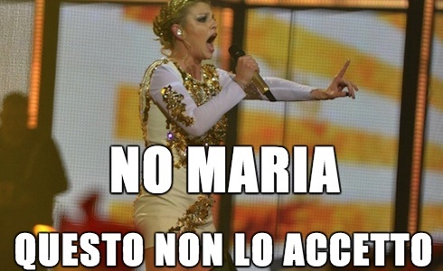 LA BAND DANESE CONTRO EMMA: “ARROGANTE E ISTERICA”. POI SMENTISCE MA EMMA RINCARA: “MANCA SOLO CHE MI METTANO SUL ROGO COME LE STREGHE”