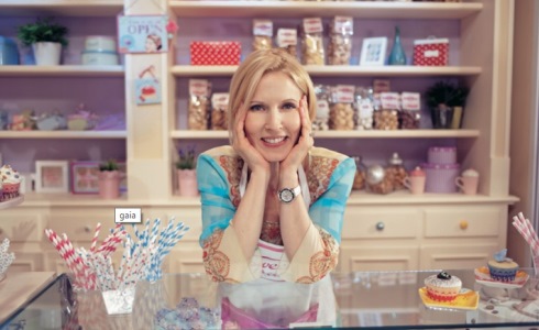 CENTROVETRINE: ARRIVA GAIA DE LAURENTIIS NEL RUOLO DI UNA PASTICCERA PASTICCIONA