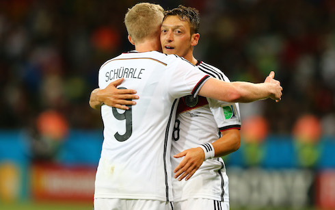 ASCOLTI TV DI LUNEDI 30 GIUGNO 2014: IN 6,2 MLN PER GERMANIA-ALGERIA (32.39%), CANALE 5 AL 9.41%