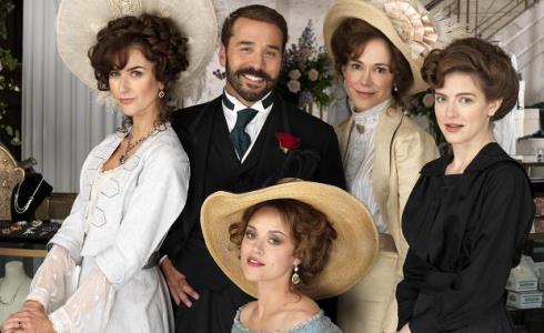 MR SELFRIDGE: DA QUESTA SERA SU RAI 3 LA SERIE INGLESE CHE HA FERMATO THE PARADISE
