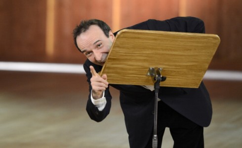 PALINSESTI RAI 2014/2015 – RAI 1 PRIME TIME: TALENT ‘FORTE FORTE FORTE’ PER RAFFAELLA CARRA’. SENZA PAROLE PER ANTONELLA CLERICI. BENIGNI IL 15 DICEMBRE