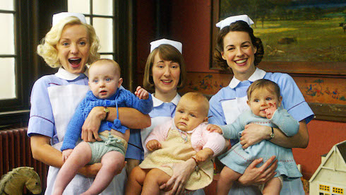 L’AMORE E LA VITA – CALL THE MIDWIFE: L’ACCLAMATO PERIOD DRAMA INGLESE SULLE LEVATRICI SBARCA SU RETE 4