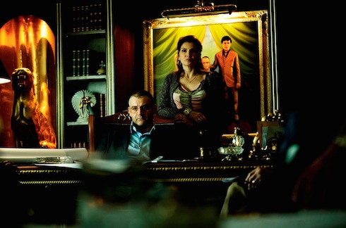 GOMORRA: PIZZO PER LE RIPRESE NELLA VILLA DEL BOSS? TRE ARRESTI