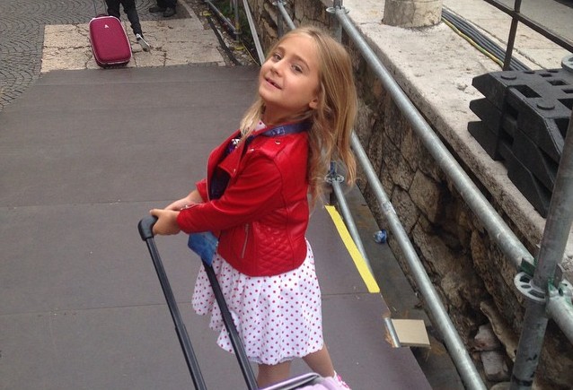 INTIMISSIMI ON ICE – OPERA POP 2014: ADELE BONOLIS (FIGLIA DI PAOLO) AL FIANCO DI FEDERICA PANICUCCI E GERRY SCOTTI