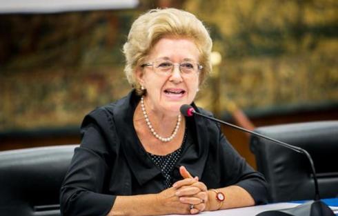 ANNA MARIA TARANTOLA: LA RAI DEVE INFORMARE, EDUCARE, DIVERTIRE. BASTA TALK SHOW SUPERFICIALI