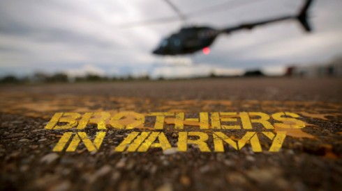 BROTHERS IN ARMY: LA VITA MILITARE DEGLI ASPIRANTI ELICOTTERISTI DELL’ESERCITO ITALIANO ARRIVA SU DMAX