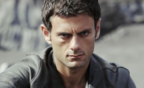 SQUADRA ANTIMAFIA 6: ANTICIPAZIONI QUINTA PUNTATA – LUNEDÌ 6 OTTOBRE 2014. LA FICTION RAGGIUNGE QUOTA 1.000.000 DI FAN SU FACEBOOK