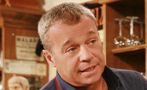 I CESARONI 6 SI SPOSTANO ALLA DOMENICA DOPO IL FLOP DI MARTEDI’