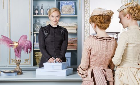 THE PARADISE: SHOPPING IN SALSA VITTORIANA DA QUESTA SERA SU LAEFFE