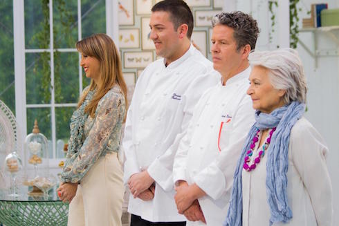 BAKE OFF ITALIA 2, OTTAVA PUNTATA: ANTONIO CONQUISTA UN POSTO AL SOLE CON LA PASTIERA. ELIMINATA MARIA CHIARA