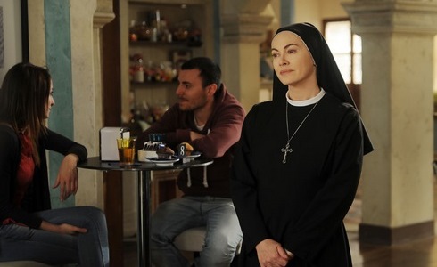 CHE DIO CI AIUTI 3: ANTICIPAZIONI TERZA PUNTATA – GIOVEDI 9 OTTOBRE 2014. ARRIVA LA SORELLA DI SUOR ANGELA