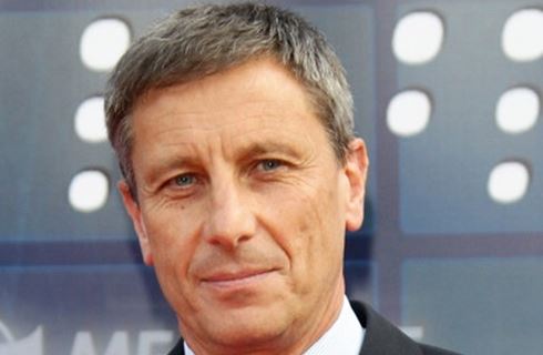 BOOM! FEYLES E TIRABOSCHI VIA DA RETE4 E ITALIA1. IN DISCUSSIONE TUTTE LE DIREZIONI DI RETE (MARCO COSTA AI CANALI TEMATICI?)