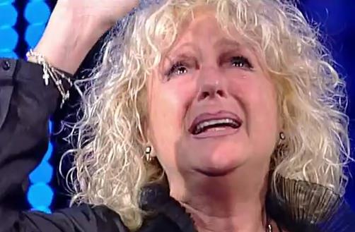 TALE E QUALE SHOW 4: LORETTA GOGGI ASSENTE PER LA MORTE DELLA MADRE