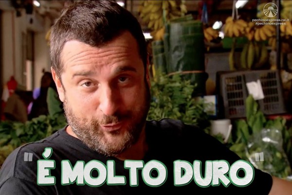 Pechino Express 3 - Costantino mangia il pene del toro