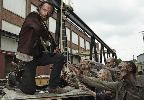 ASCOLTI SATELLITE DI LUNEDI 13 OTTOBRE 2014: ESORDIO RECORD PER THE WALKING DEAD 5 (483.000 SPETTATORI CUMULATI)