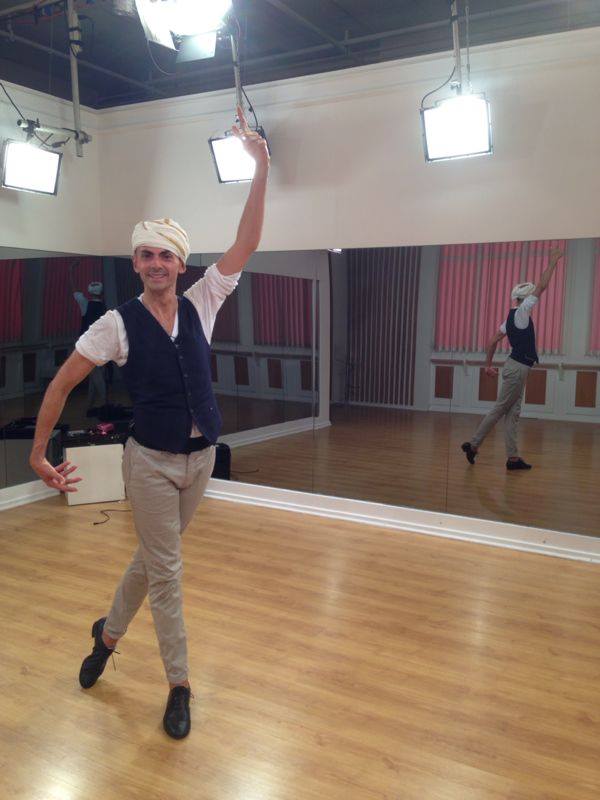 GUILLERMO MARIOTTO CONTRO ENZO MICCIO A BALLANDO CON LE STELLE 10: UN VOTO GIUSTO MA UN GIUDIZIO DI CATTIVO GUSTO