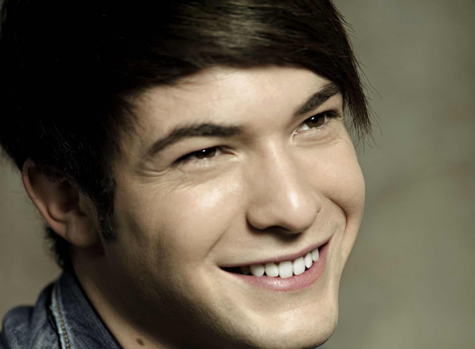 DM LIVE24: 13 NOVEMBRE 2014. DAVIDE MERLINI GUEST DI UN POSTO AL SOLE – SKY CINEMA OMAGGIA VITTORIO DE SICA