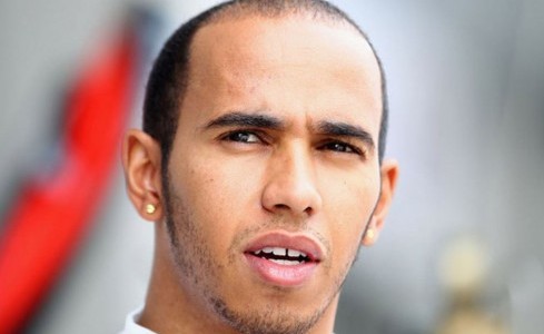 ASCOLTI TV DI DOMENICA 2 NOVEMBRE 2014: SOLO IL 14.08% PER LA FORMULA 1, BENE REPORT (13.41%) CHE BATTE BAARIA (10.75%)