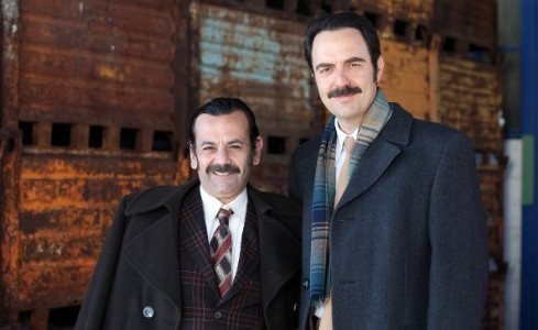 ASCOLTI TV DI MARTEDI 4 NOVEMBRE 2014: VINCE QUESTO NOSTRO AMORE 70 (19.72%), LA PEGGIOR SETTIMANA DELLA MIA VITA ALL’11.78%. STABILE BALLARO’ (6.76%). SENZA VID POMERIGGIO 5 AL 27.99%-20.86%