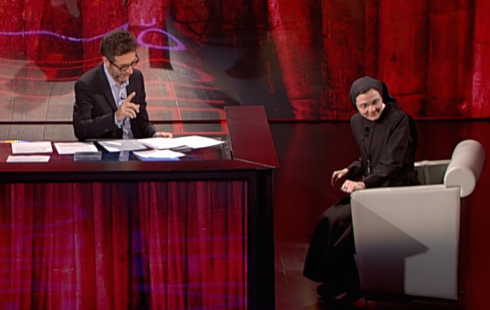 DM LIVE24: 10 NOVEMBRE 2014. SUOR CRISTINA: SANREMO? SIAMO APERTE A TUTTO – SIGNORINI: TITOLO INDIFENDIBILE, CHIEDO SCUSA