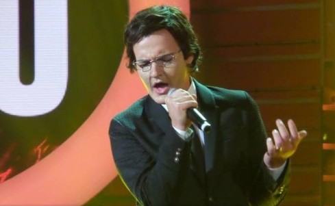 TALE E QUALE SHOW 2014, VALERIO SCANU CONTRO GIURIA E COLLEGHI: “PRESO IN GIRO E OFFESO”