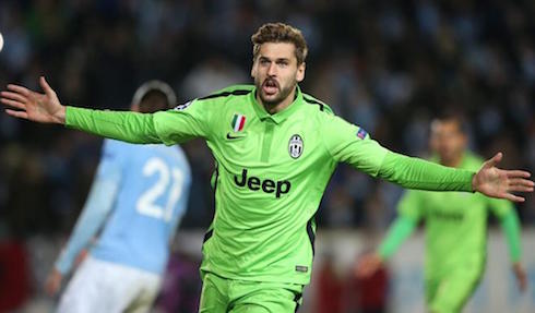 ASCOLTI TV DI MERCOLEDI 26 NOVEMBRE 2014: IN 6,8 MLN PER LA CHAMPIONS (23.8%), VELVET A 3,9 MLN (14.03%)