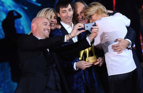 tU SI QUE VALES ascolti tv 29 novembre 2014