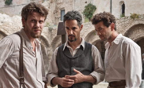 ASCOLTI TV DI DOMENICA 23 NOVEMBRE 2014: FLOPPA UN MONDO NUOVO (12.43%), VINCE IO E MARLEY CON APPENA IL 13.06%