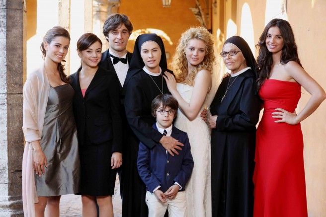 ASCOLTI TV DI GIOVEDI 4 DICEMBRE 2014: CHE DIO CI AIUTI IN REPLICA (18.48%) BATTE ZELIG (15.23%)