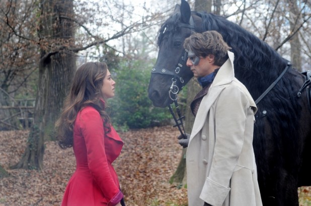 LA BELLA E LA BESTIA: PRIMA PUNTATA TRA BUONE INTUIZIONI E QUALCHE SCIVOLONE