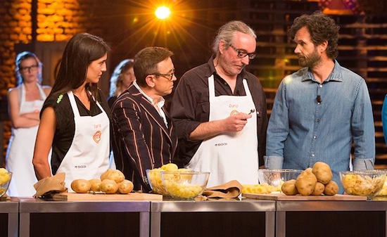 ASCOLTI SATELLITE DEL 24 E 25 DICEMBRE 2014: 966.909 SPETTATORI PER MASTERCHEF. BENISSIMO I CANALI CINEMA (3.76%)
