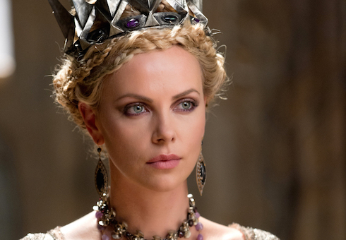 ASCOLTI TV DI LUNEDI 1 DICEMBRE 2014: VINCE BIANCANEVE E IL CACCIATORE (17.42%), SOLO IL 15.27% PER QUALUNQUE COSA SUCCEDA