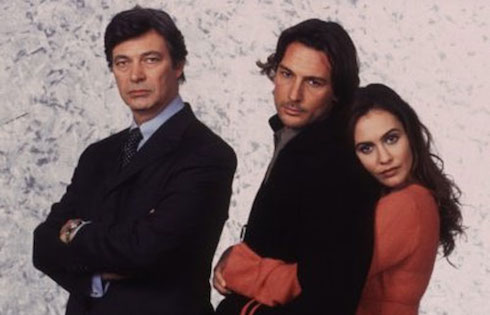 CENTOVETRINE: L’INGLORIOSO E MERITATO EPILOGO DI UNA SOAP