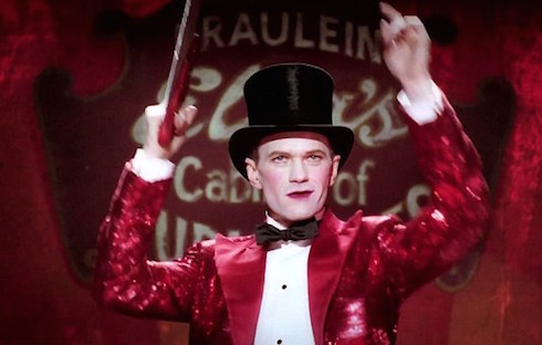 AMERICAN HORROR STORY FREAK SHOW: NEIL PATRICK HARRIS “OSPITE” NEL CIRCO DI RYAN MURPHY (VIDEO)