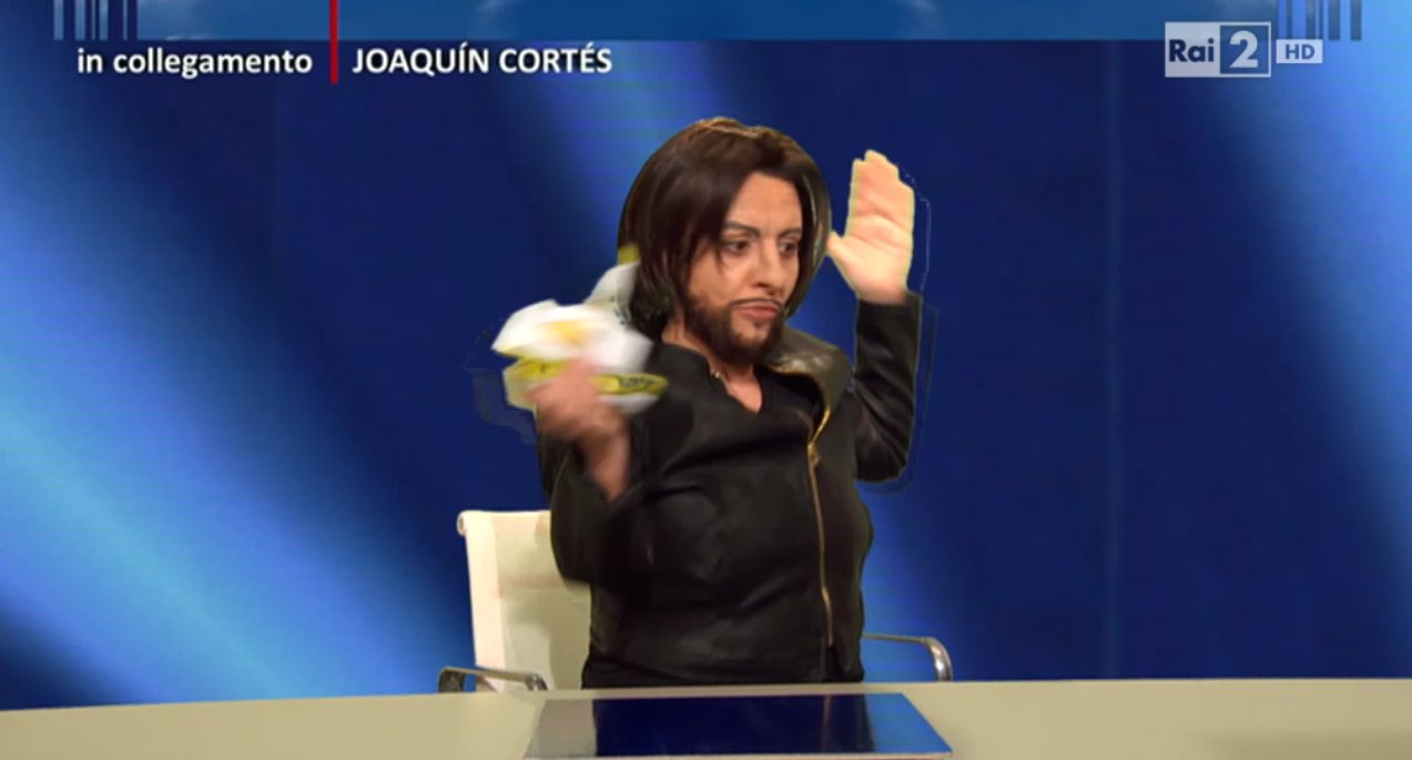 QUELLI CHE IL CALCIO: LUCIA OCONE E L’IMITAZIONE “FORTE FORTE FORTE” DI JOAQUIN CORTES SOTTOMESSO ALLA DONNA DAL PELO BIONDO