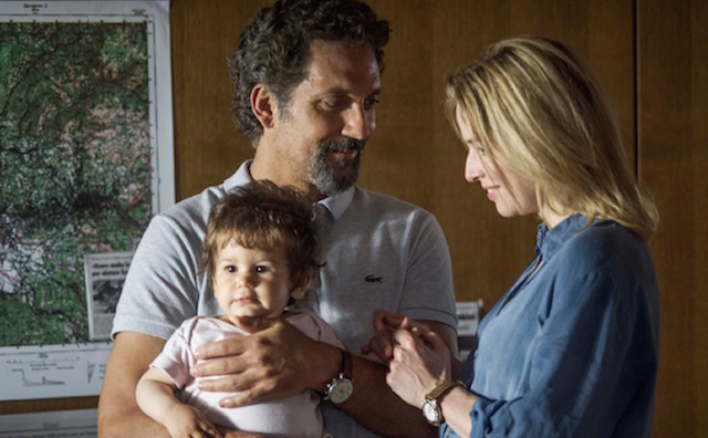 ASCOLTI TV DI MERCOLEDI 21 GENNAIO 2015: L’ANGELO DI SARAJEVO DOMINA MA CALA (23.89%), IL SEGRETO SI DIFENDE CON IL 14.43%. FLOP DE LE INVASIONI BARBARICHE (2.55%)