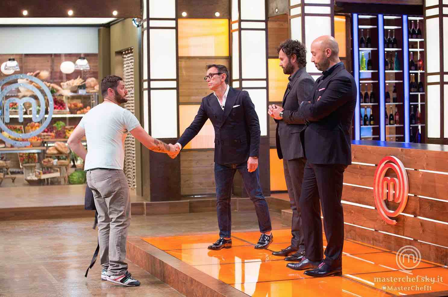 MASTERCHEF 4: I PRIMI TRE CONCORRENTI ELIMINATI SONO ALESSANDRO, GABRIELE E CARMINE