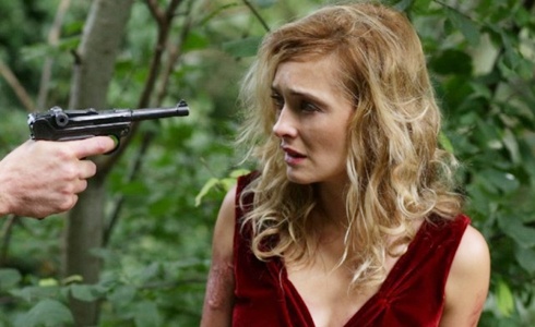 MAX E HELENE: UN GRANDE AMORE E LA FOLLIA DEL NAZISMO NEL FILM TV DI RAI1 CON CAROLINA CRESCENTINI