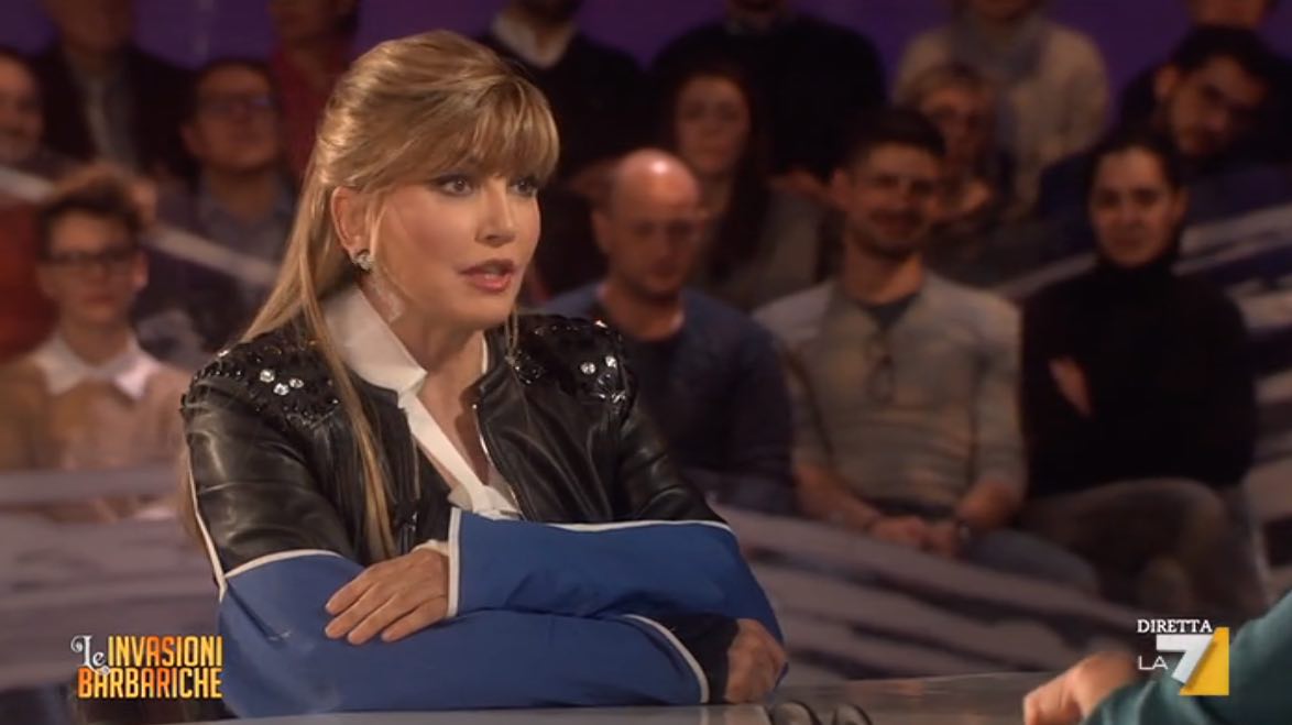 NOTTI SUL GHIACCIO: SIMONA VENTURA IN GIURIA. CON LEI PESSION, LIORNI E (FORSE) LUCARELLI E MICCIO