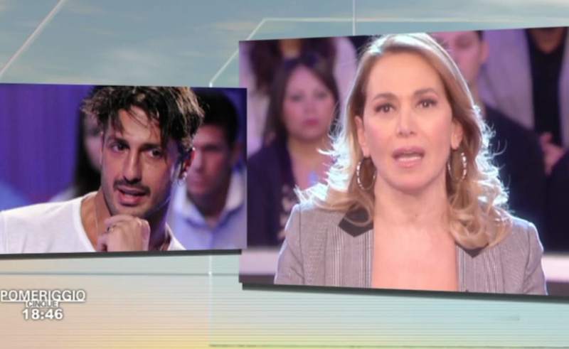 BARBARA D’URSO TORNA A PARLARE DI FABRIZIO CORONA. SEPPELLITA L’ASCIA DI GUERRA.