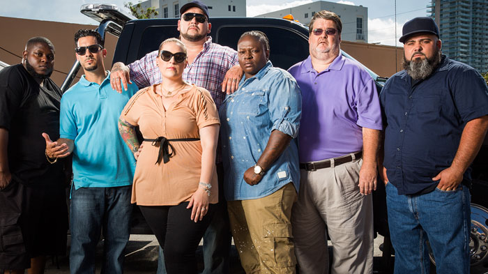 RIMOZIONE FORZATA: SCENE DI “ORDINARIA” FOLLIA NEL DOCU DI DMAX CHE METTE IN SCENA L’ESPROPRIO COATTO