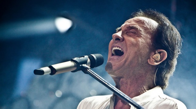 THE VOICE 3 PARTE COL BOTTO: INCIDENTE PER ROBY FACCHINETTI, REGISTRAZIONI SOSPESE. STA BENE