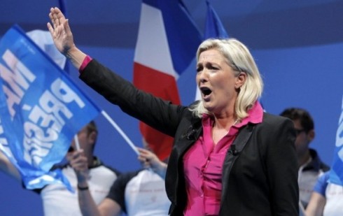 DIMARTEDI’: MARINE LE PEN OSPITE DI FLORIS. CONFRONTO IN STUDIO CON PINOTTI E D’ALEMA