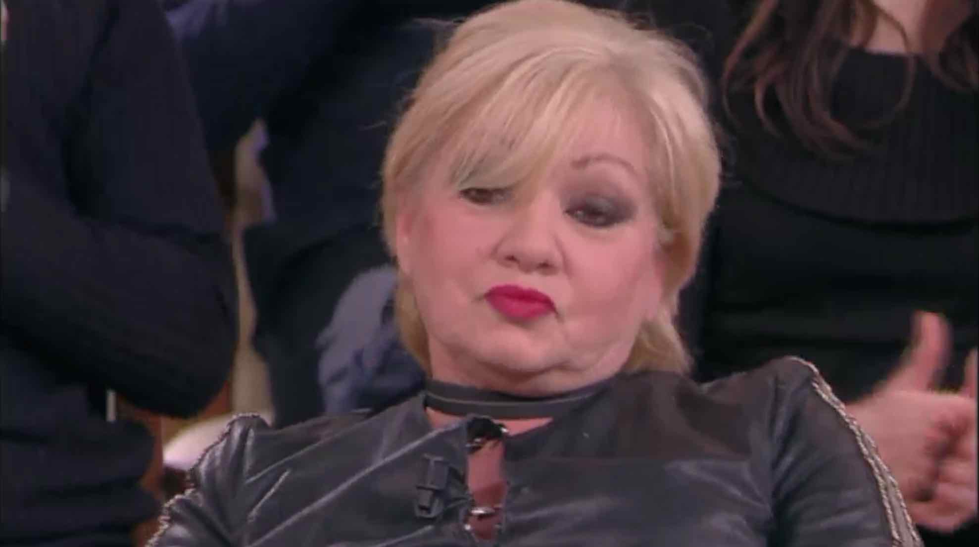 DM LIVE24: 23 FEBBRAIO 2015. 50 SFUMATURE DI FORUM – LORY DEL SANTO: NUOVA SERIE DI THE LADY SARA’ KOLOSSAL – AL VIA FASE FINALE DI DOLCI DOPO IL TIGGI’