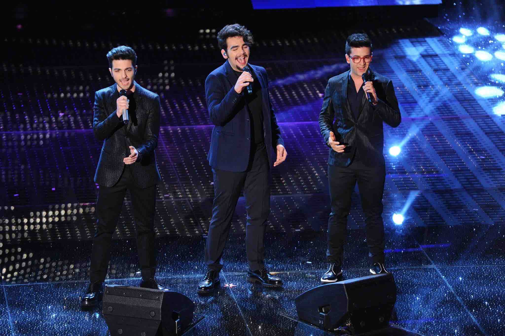 FESTIVAL DI SANREMO 2015, IL VOLO: “NON FACCIAMO PRONOSTICI SULLA VITTORIA “. NEK: “NON DISDEGNO IL PREMIO MA LA VERA GARA COMINCIA LUNEDI”