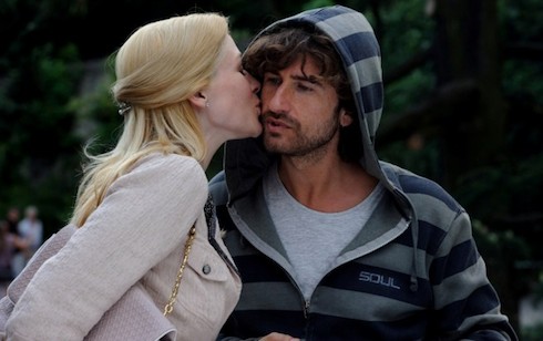 ASCOLTI TV DI MERCOLEDI 18 FEBBRAIO 2015: IL PRINCIPE ABUSIVO (17.97%) BATTE SOLO PER AMORE (14.74%). UNICI SU IL VOLO ALL’8.36%