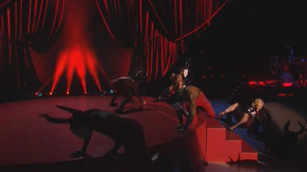 RAI GULP: BRIT AWARDS 2015 (CON CADUTA DI MADONNA INCLUSA) E UNO SPECIALE SU EMMA PER UN SABATO ALL’INSEGNA DELLA GRANDE MUSICA