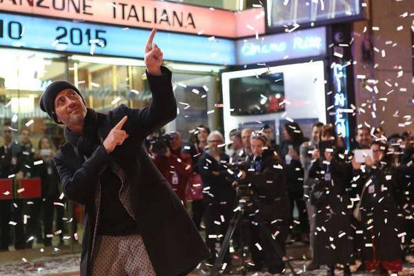 FESTIVAL DI SANREMO 2015: RAF HA LA BRONCOPOLMONITE. SARA’ SUL PALCO