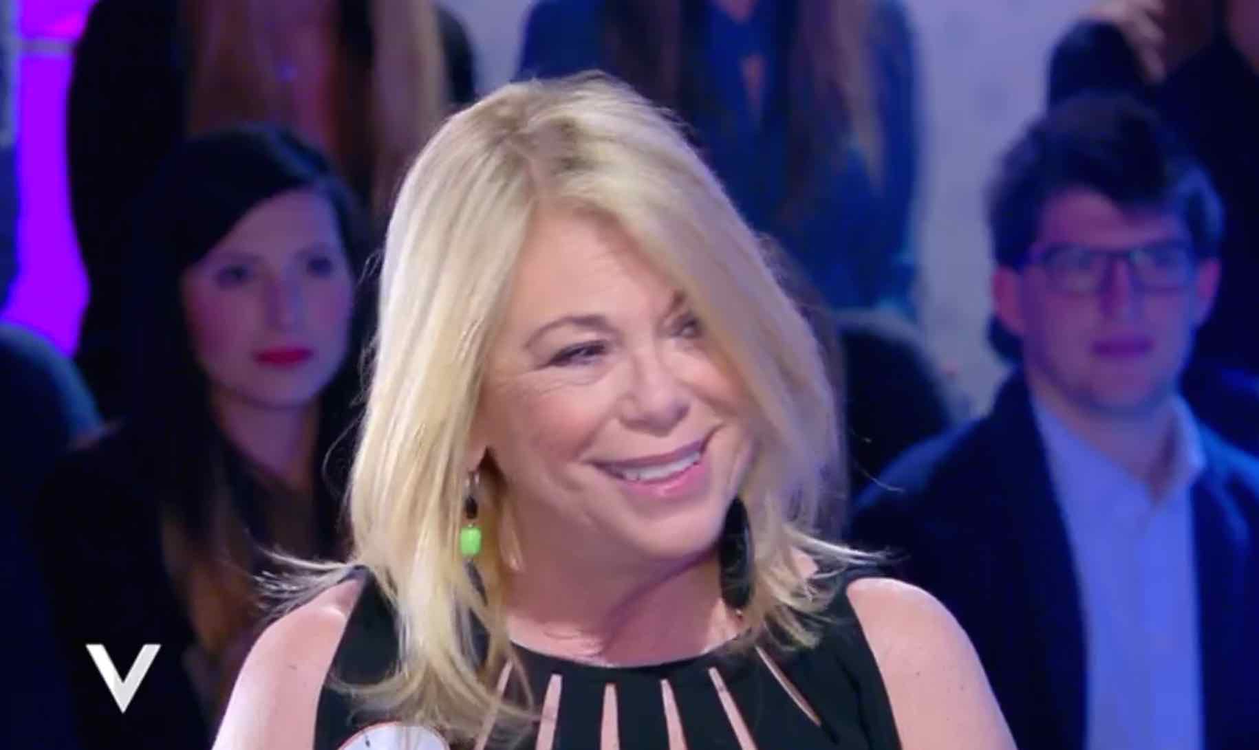 DM LIVE24: 2 FEBBRAIO 2015. RITA DALLA CHIESA MOLTO INNAMORATA MA MOLTO INCASINATA – MARA MAIONCHI OPERATA DI TUMORE AL SENO – MARIA DE FILIPPI E L’IPOCONDRIA