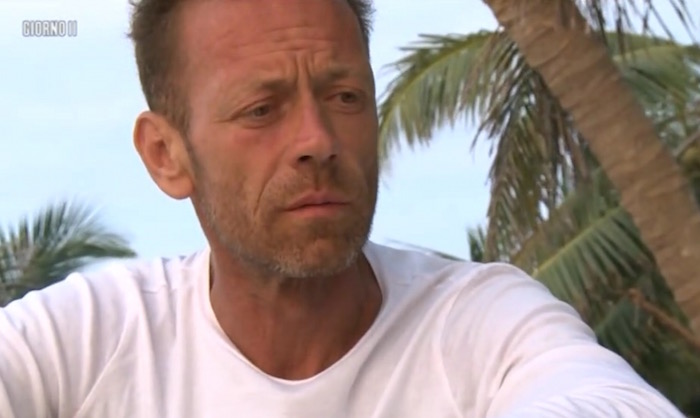 ISOLA DEI FAMOSI 2015: IL DAYTIME AL SABATO SU CANALE 5 PRIMA DI AMICI E AL POSTO DI BEAUTIFUL